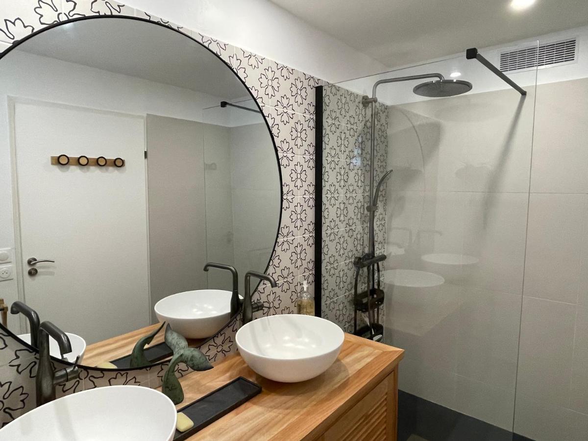 Face A La Mer Apartment เลอโกซิเยร์ ภายนอก รูปภาพ